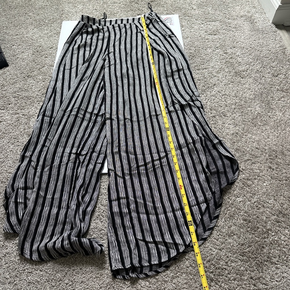 Lulus Striped Two-Piece Set - Picture 7 of 12